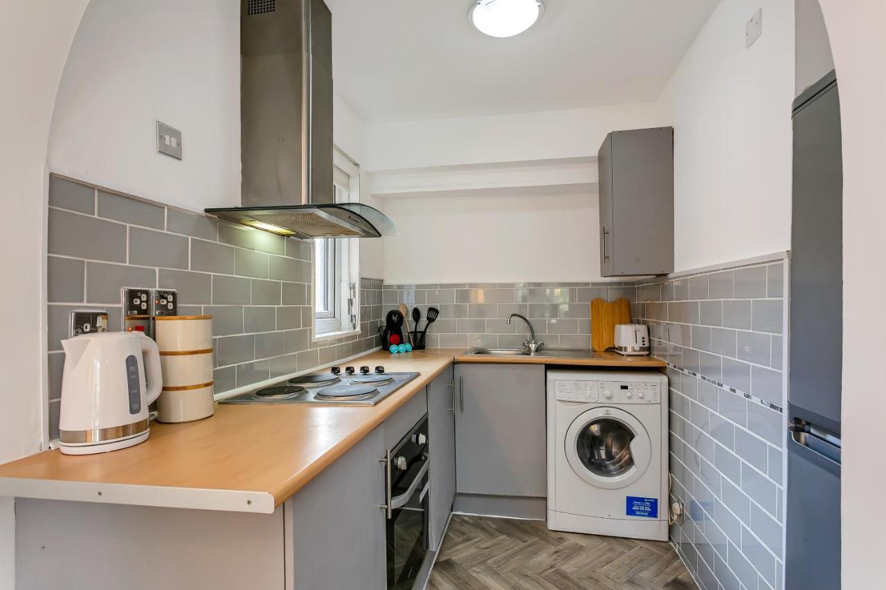 Aryas Apartments London Edgware Eksteriør bilde